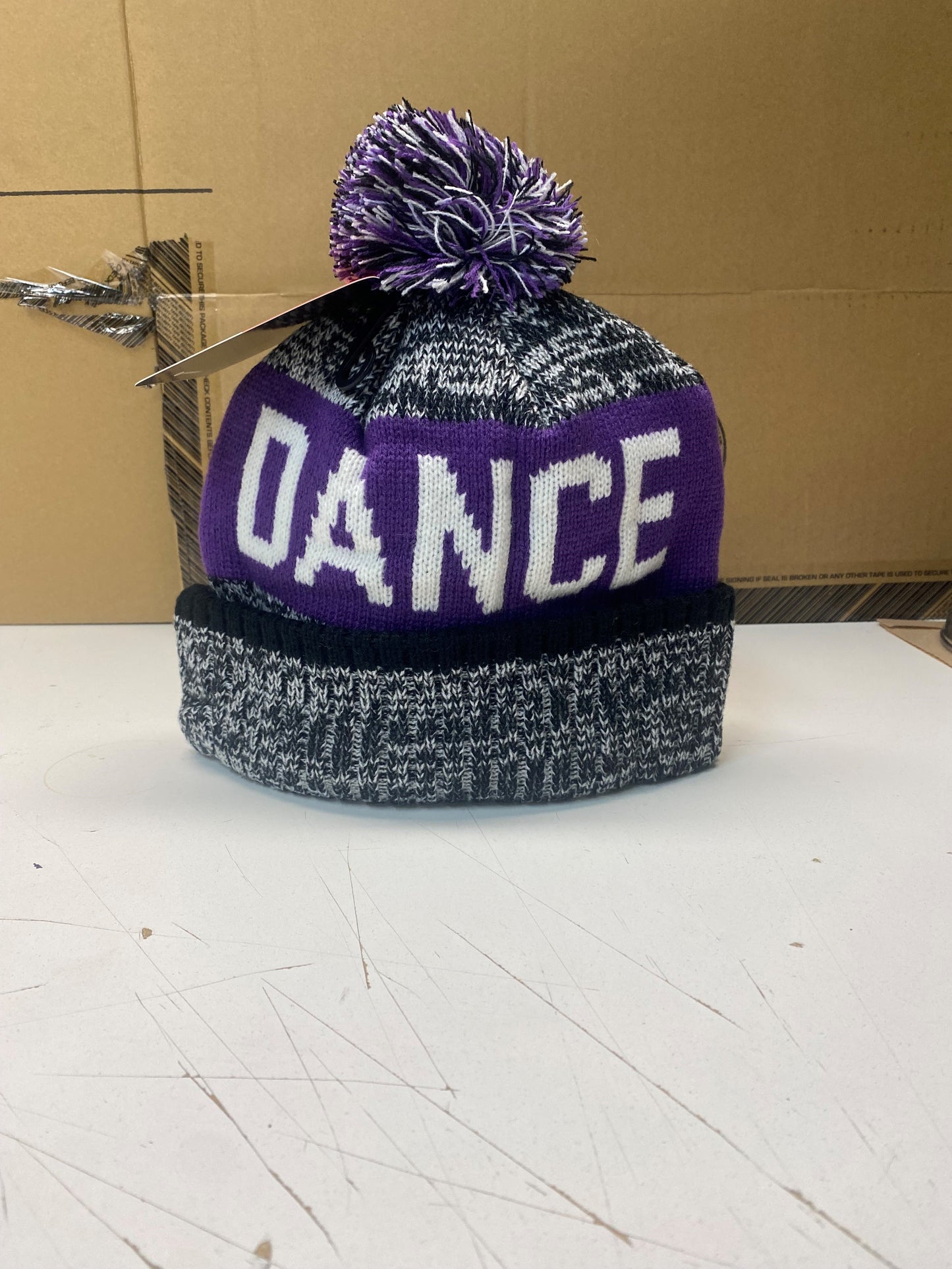 DE Bardown Toque
